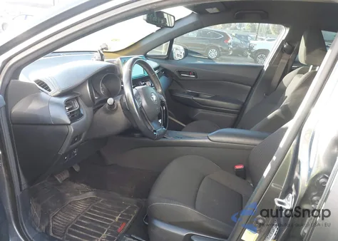 2018 Toyota C-Hr Xle z USA, uszkodzony, nr VIN JTNKHMBX3J1004067